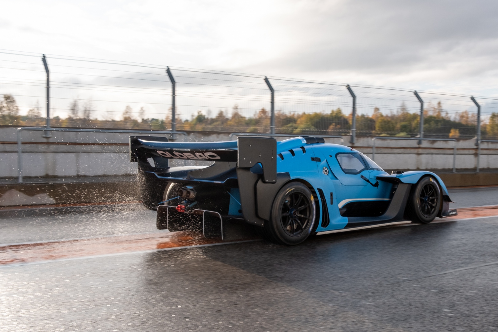 Kalana in the rain at Porsche Ring